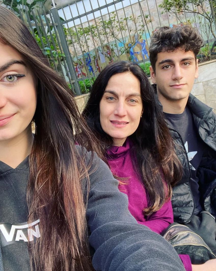 Nina Braga Nunes e os filhos • Instagram/Nina Braga Nunes