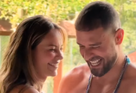Paolla Oliveira celebra início do verão sambando colada com Diogo Nogueira