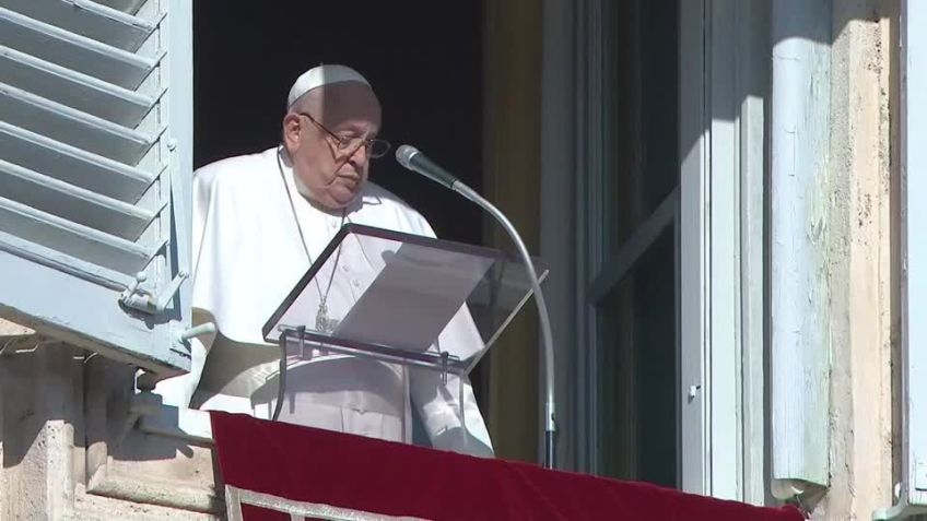 Papa Francisco rezou neste domingo (29) pelas vítimas do acidente aéreo que deixou pelo menos 177 mortos • VATICAN MEDIA