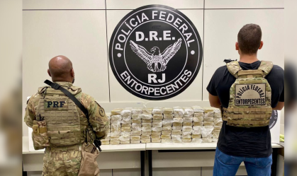 Dois homens são presos por transportar mais de 100 kg de pasta base de cocaína