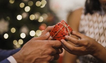 Natal: Paulistanos planejam gastar R$ 500 com presentes, diz FecomercioSP