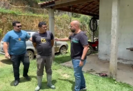 Vídeo: polícia prende foragido acusado de matar artista francês em Paraty (RJ)