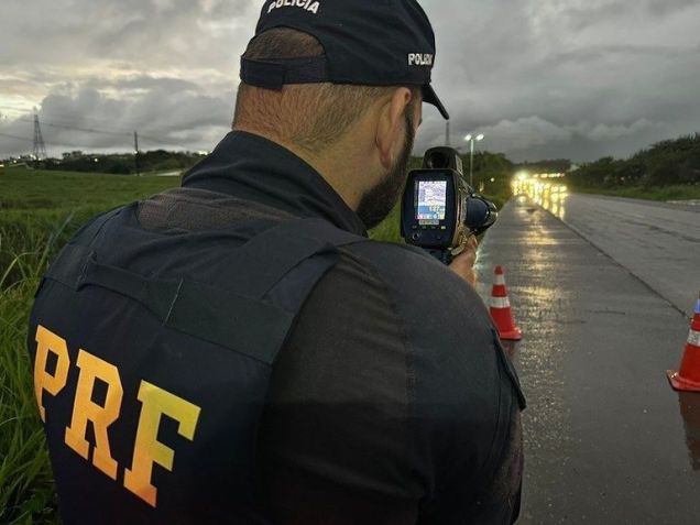 Multa por excesso de velocidade por fazer o condutor ter CNH suspensa • PRF/Divulgação