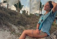 Priscila Fantin mostra férias em Porto de Galinhas: "Universo particular"