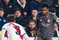 Rodrygo marca, mas Real Madrid fica no empate em jogo de seis gols