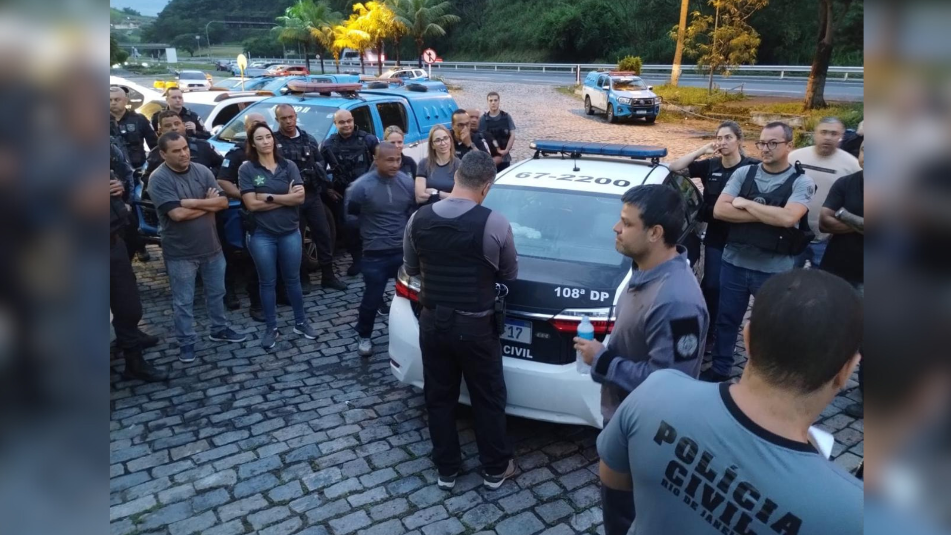 Operação da polícia investiga traficantes do CV envolvidos em homicídios no RJ
