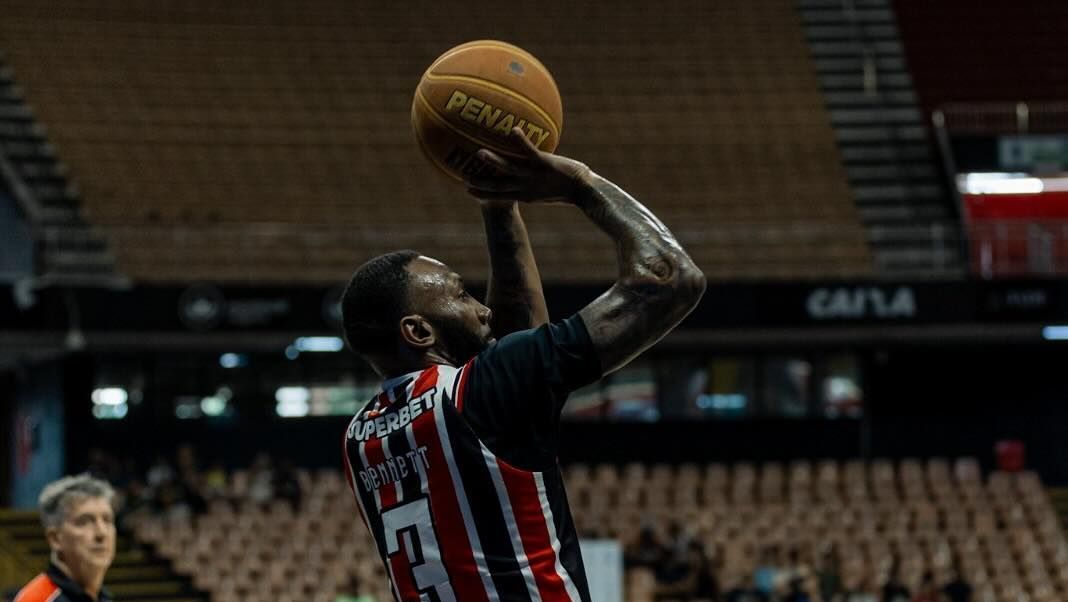 Bennett na vitória do São Paulo contra o Brasília pelo NBB