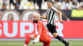 Savarino faz o gol do Botafogo contra o São Paulo