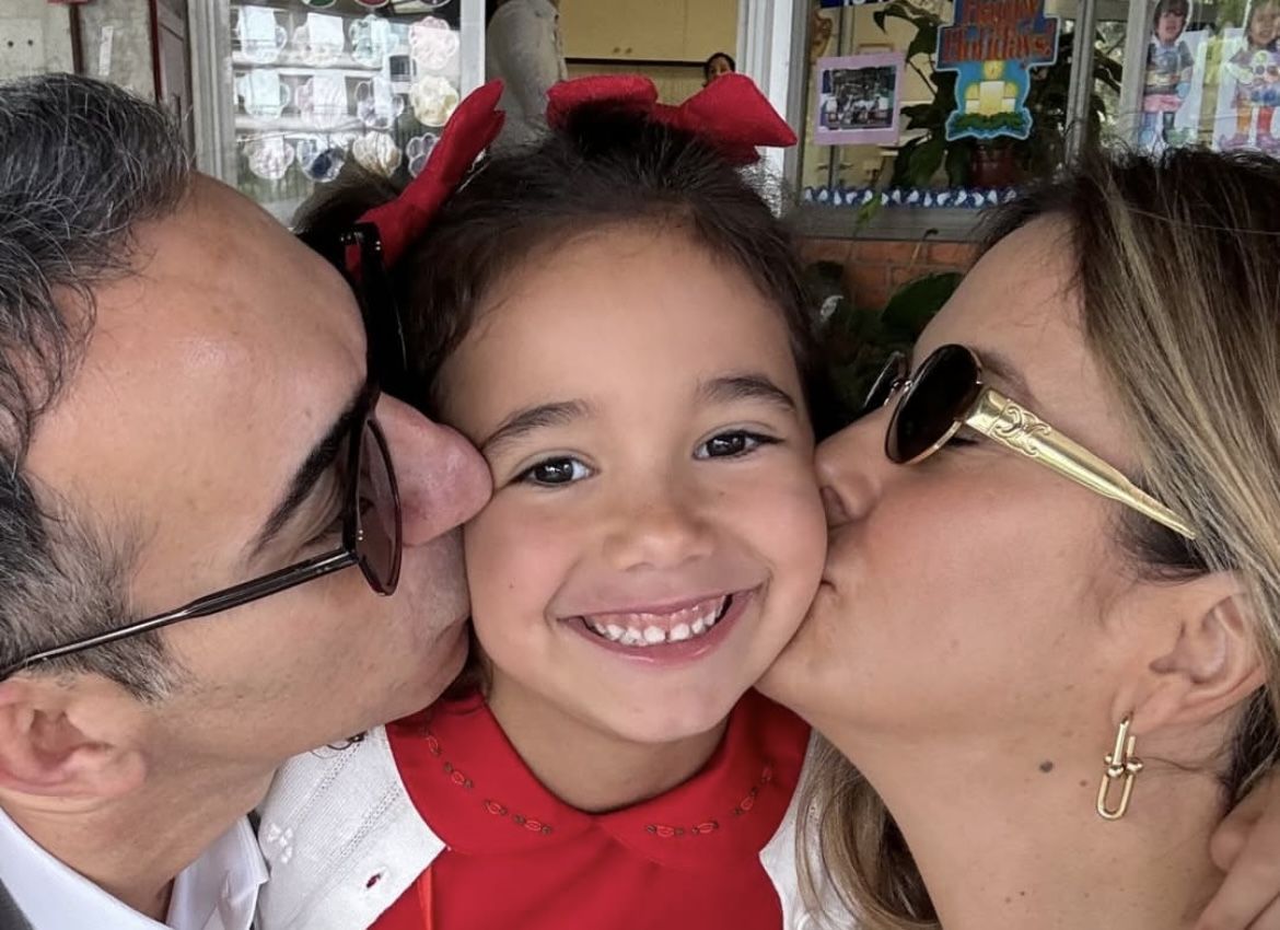 Tici Pinheiro se declara para filha após apresentação de fim de