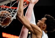 NBA: Wembanyama marca 30 pontos e iguala recorde de tocos em vitória dos Spurs