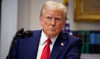 Trump diz que está totalmente informado sobre colisão de avião