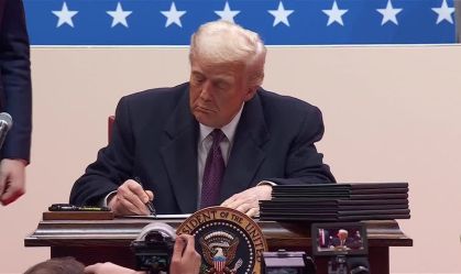 Governo Trump autoriza agências a prender imigrantes não documentados