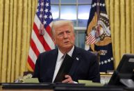 Trump discursa no Congresso em meio a tensão com Ucrânia e guerra comercial