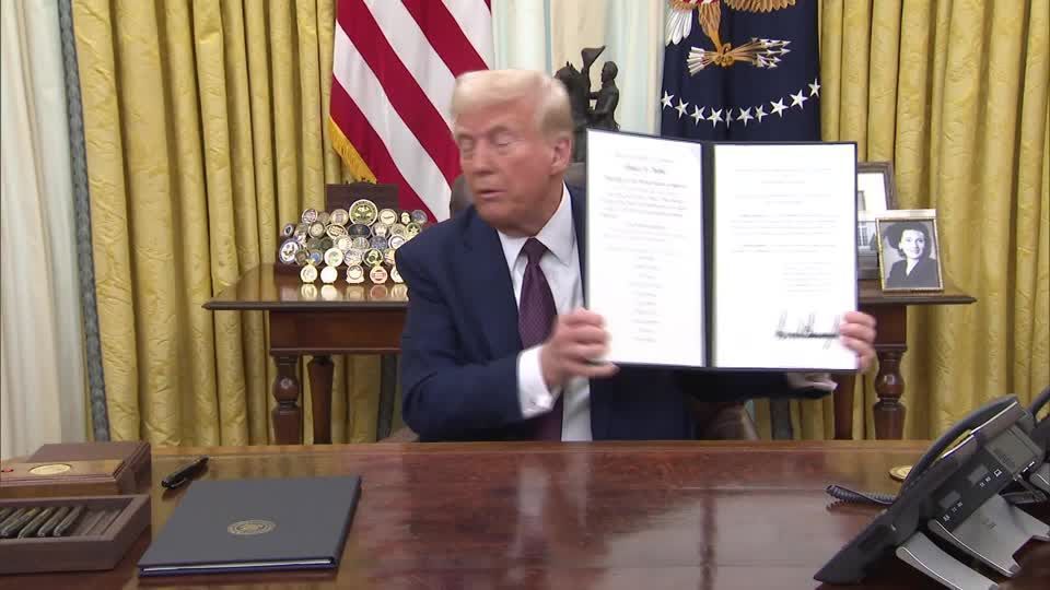 Trump signs pardons for 23 anti-abortion protesters