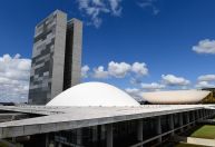 Operação desarticula quadrilha que fraudava milhas aéreas de parlamentares