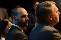 Moraes determina monitoramento das redes de Eduardo Bolsonaro; entenda