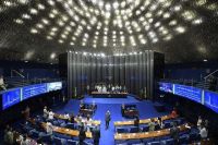 Senadores protocolam pedido de CPI contra adultização de crianças
