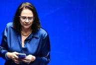 Damares pede suspensão de decisão que autorizou normas sobre aborto em crianças