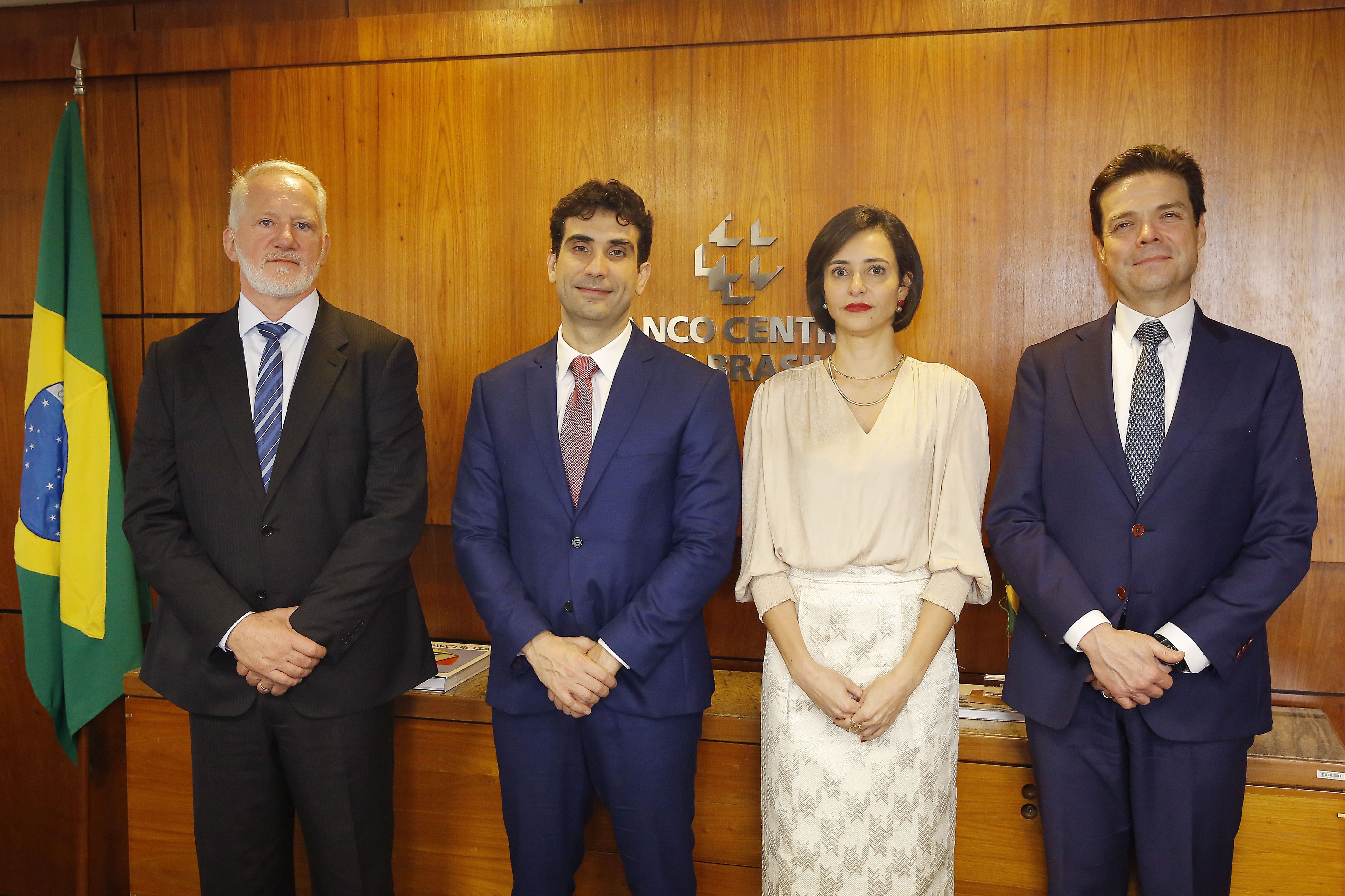 Presidente e diretores do BC tomam posse; da esquerda para a direita: Gilneu Vivan, Gabriel Galípolo, Izabela Correa e Nilton David • Raphael Ribeiro/BC