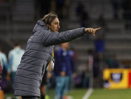 Treinador levou um cartão amarelo na partida