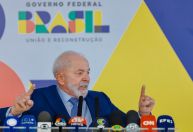 Governo Lula avalia repetir Temer-Bolsonaro e negociar com os EUA sobre aço