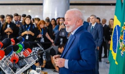 Oposição reage a entrevista de Lula no Planalto e critica falas sobre juros