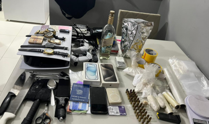 Polícia prende sete pessoas em operação contra facção criminosa no RN