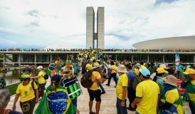 Foragida do 8/1 é presa na Argentina tentando ir para o Paraguai