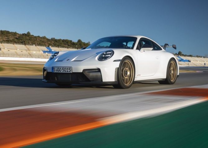 Novo Porsche 911 GT3 2025 • Porsche/Divulgação