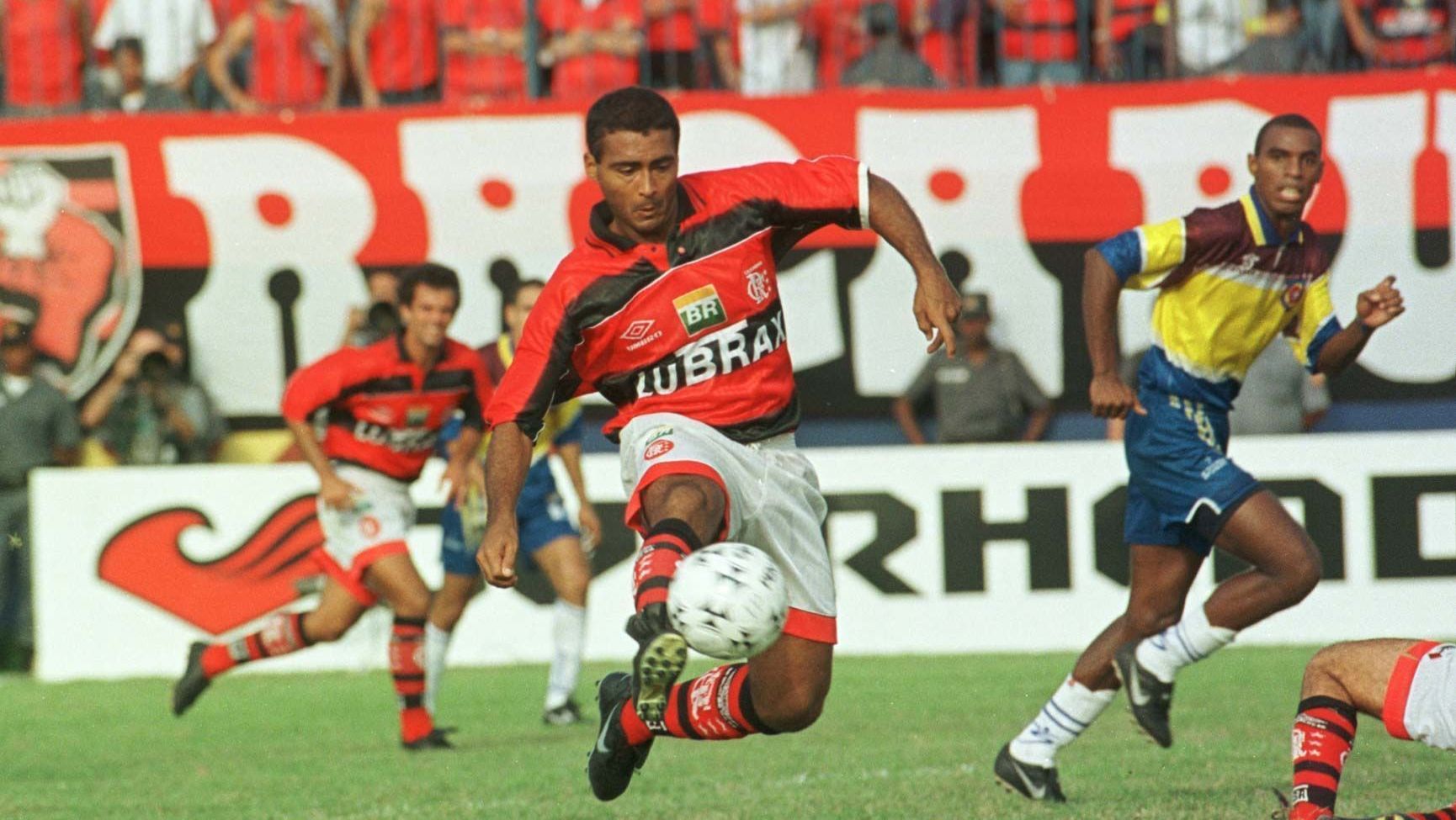 Romário em jogo do Flamengo no Carioca de 1998