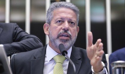 Lira prevê que arrecadação extra do IR seja repassada para estados