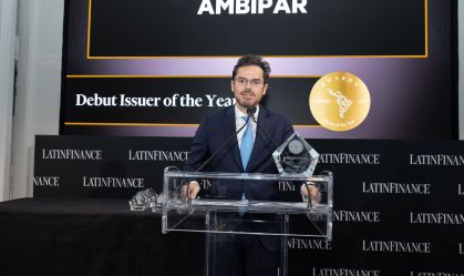 Ambipar vence prêmio internacional por emissão de títulos verdes