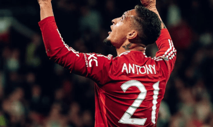 Manchester United pode ter barca com Antony e mais quatro; veja nomes