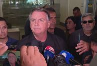 Bolsonaro se diz abalado por passaporte e fala em "perseguição" de Moraes