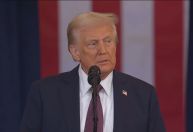 Trump diz que poderia considerar levar EUA de volta à OMS