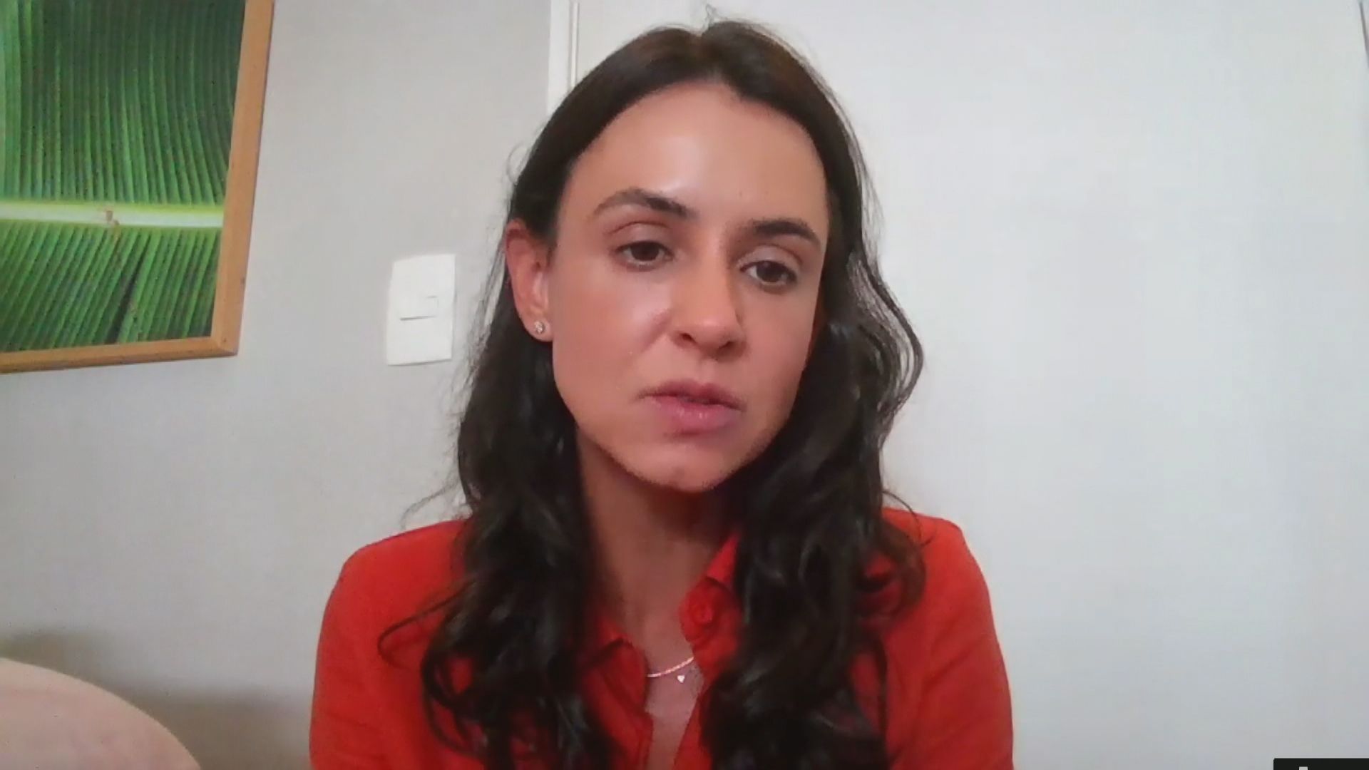 Andréa Angelo, da Warren Rena, em entrevista ao Agora CNN