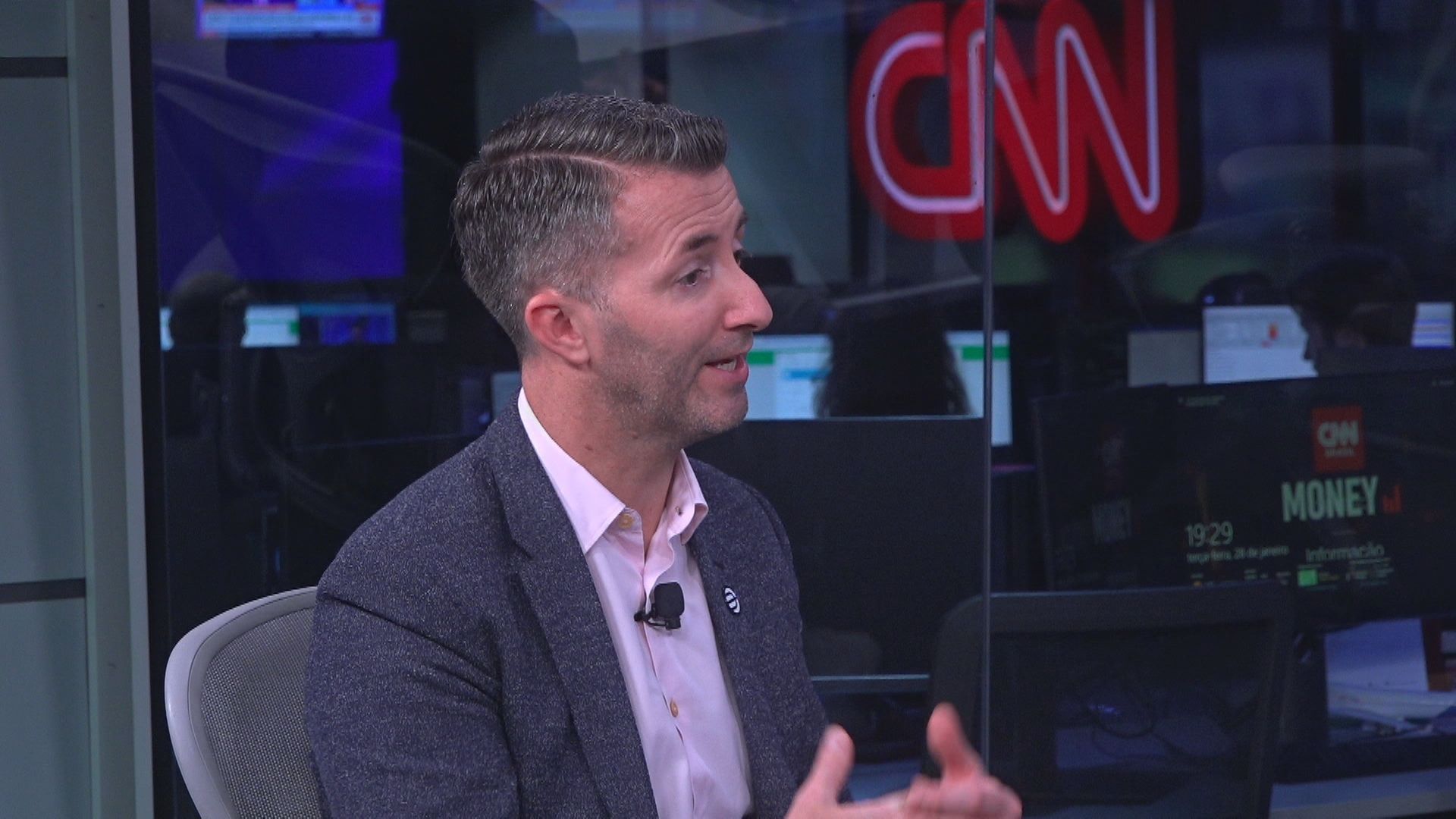 Damien Kieran, vice-presidente de proteção de dados da TfH, em entrevista ao CNN Money