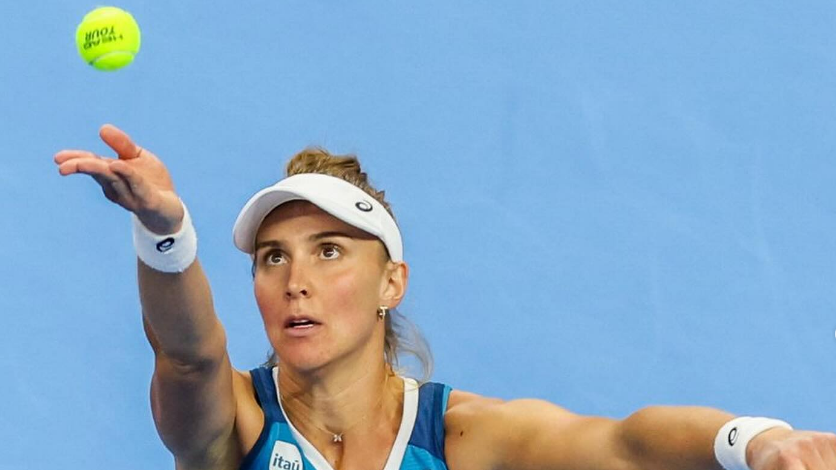 Bia Haddad durante jogo