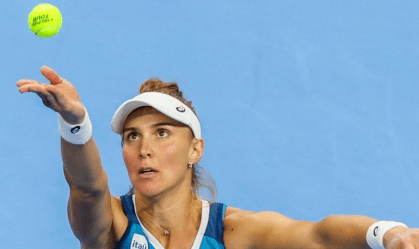 Bia Haddad durante jogo