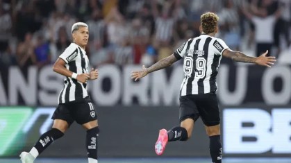 Comemoração de gol do Botafogo contra o Fluminense