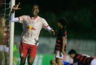 Flamengo é eliminado da Copinha após vinte minutos fulminantes do Bragantino