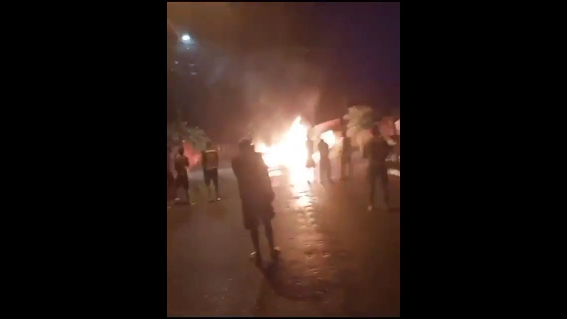 Ônibus foram incendiados em Porto Velho (RO) durante confronto entre facção criminosa e a polícia