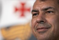 Carille revela ter assistido partida do Vasco "à paisana" no meio da torcida