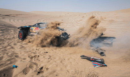 Carlos Sainz sofre acidente no Rally Dakar