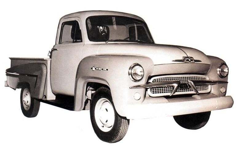 Chevrolet 3100 Brasil 1958: primeiro veículo da GM fabricado no Brasil • Reprodução