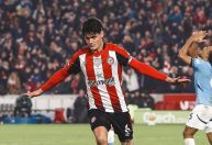 Brentford marca dois gols no fim da partida e freia arrancada do Manchester City