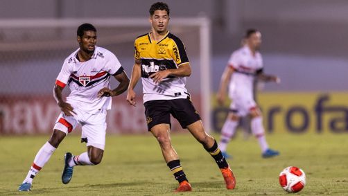 Criciúma vencia o São Paulo por 1 a 0 quando ocorreu o apagão na Copinha
