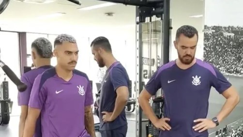 Corinthians conta com novo uniforme de treino