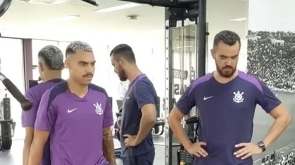 Corinthians conta com novo uniforme de treino