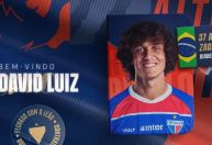Fortaleza anuncia contratação do zagueiro David Luiz